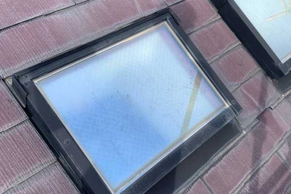 屋根葺き替え工事｜神戸雨漏り修理マイスターの施工メニュー