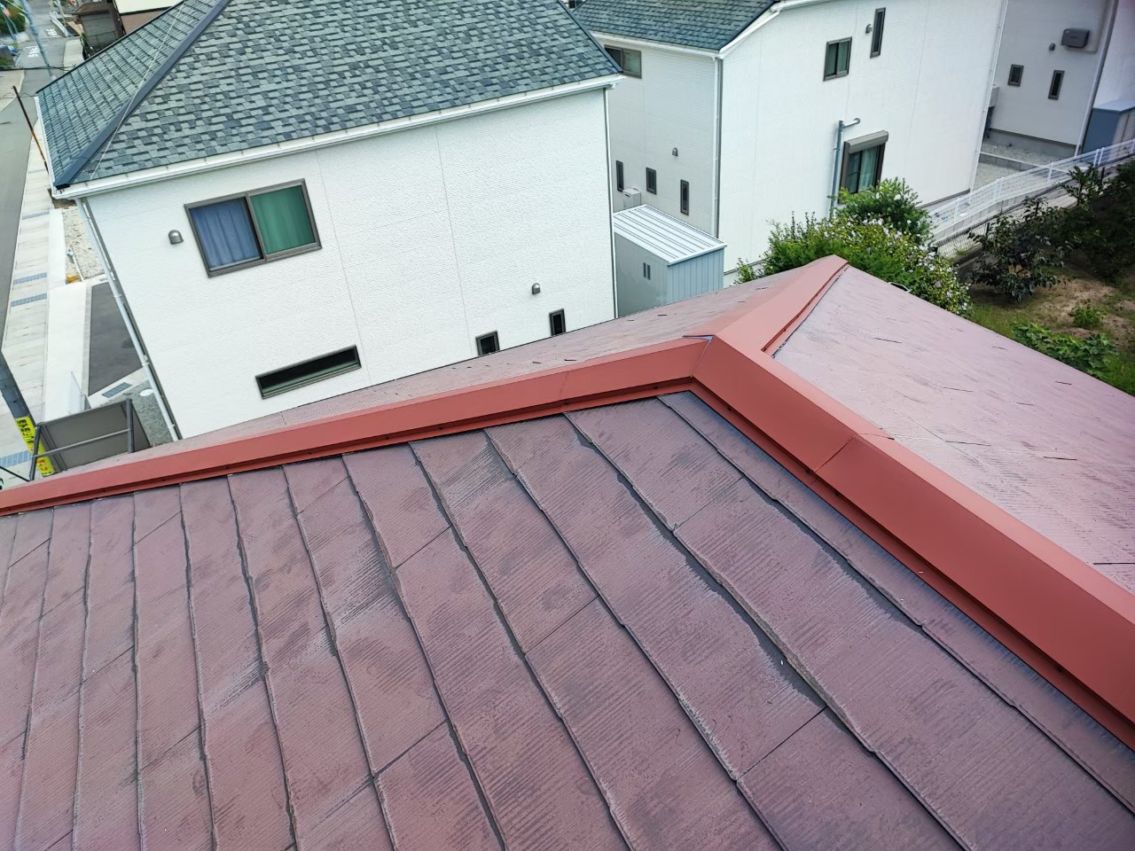 神戸市にて棟板金からの雨漏り修理〈棟板金の交換工事〉 施工後
